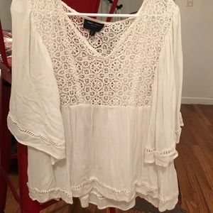 Bohemian white crochet flowy top